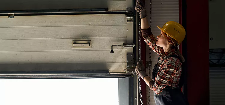 Addressing Common Garage Door Stoppage Issues in New Berlin, WI